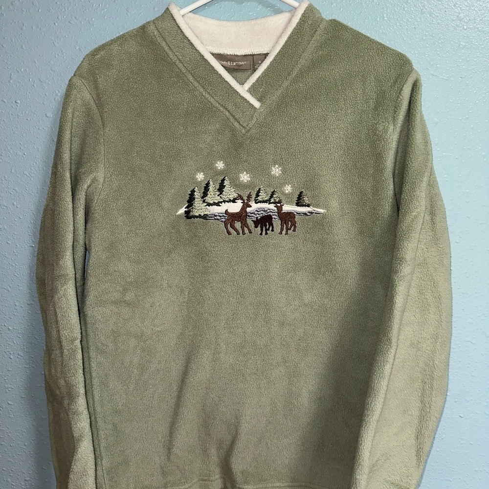 Womens Croft And Barrow Green Deer Winter V Neck Fleece Pullover